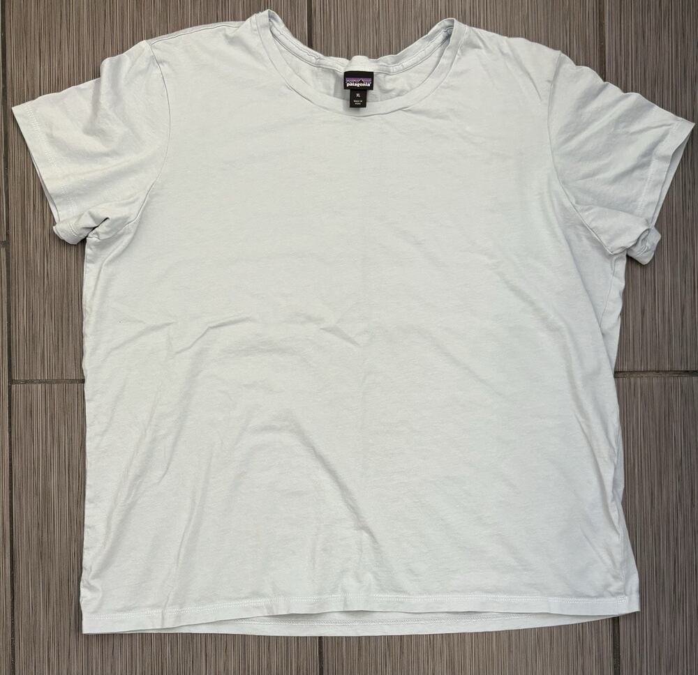 Patagonia Light Blue Short Sleev T-shirt Women’s XL Organic Cotton Outdoor